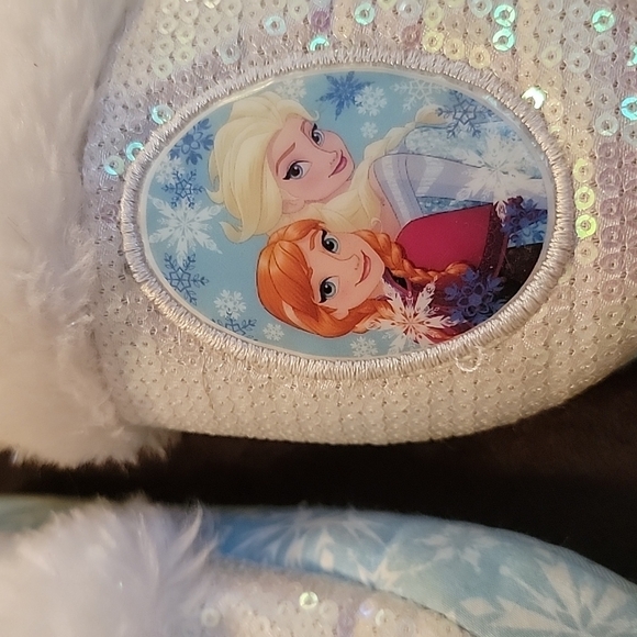 Disney's Frozen Girls Slippers - Picture 8 of 8